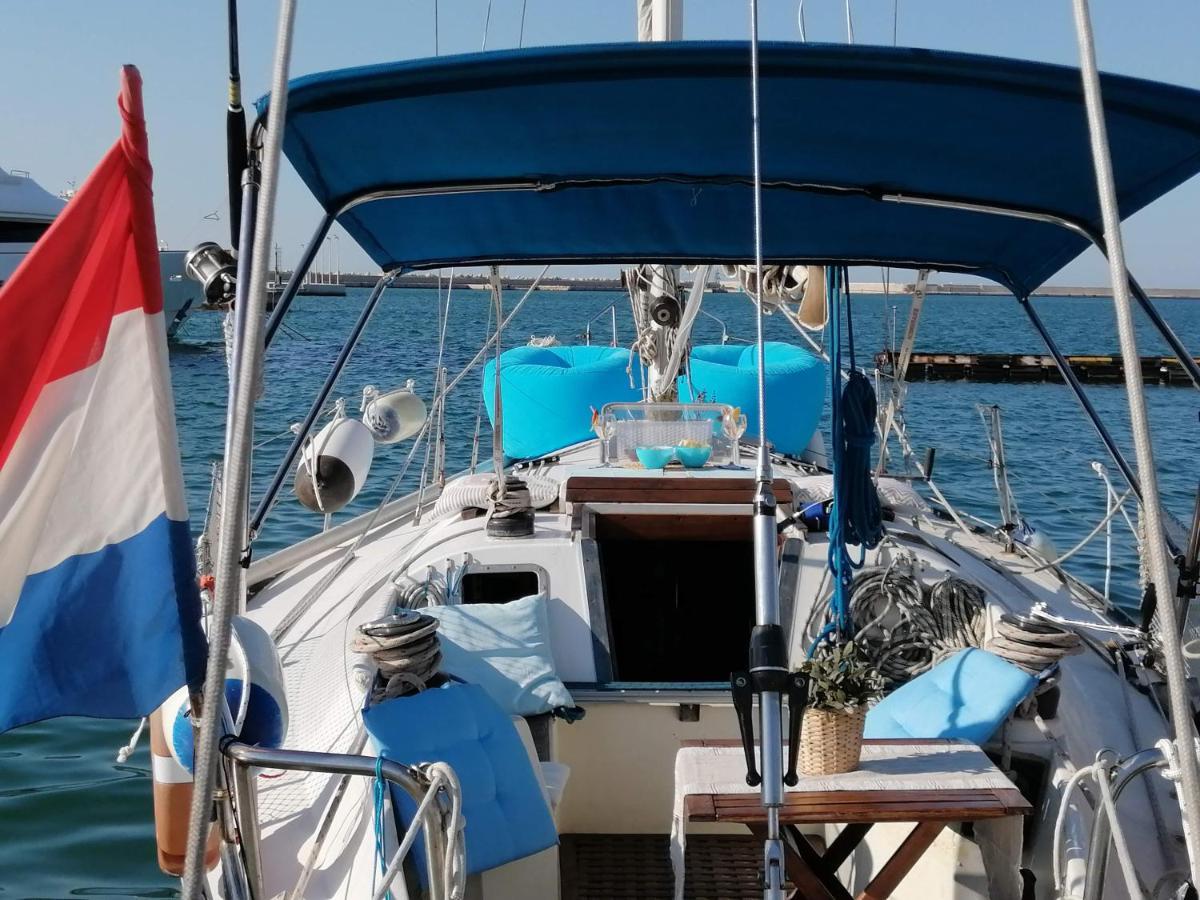 Hotel La Tua Stanza A Vela Sul Mare Bari Exterior foto